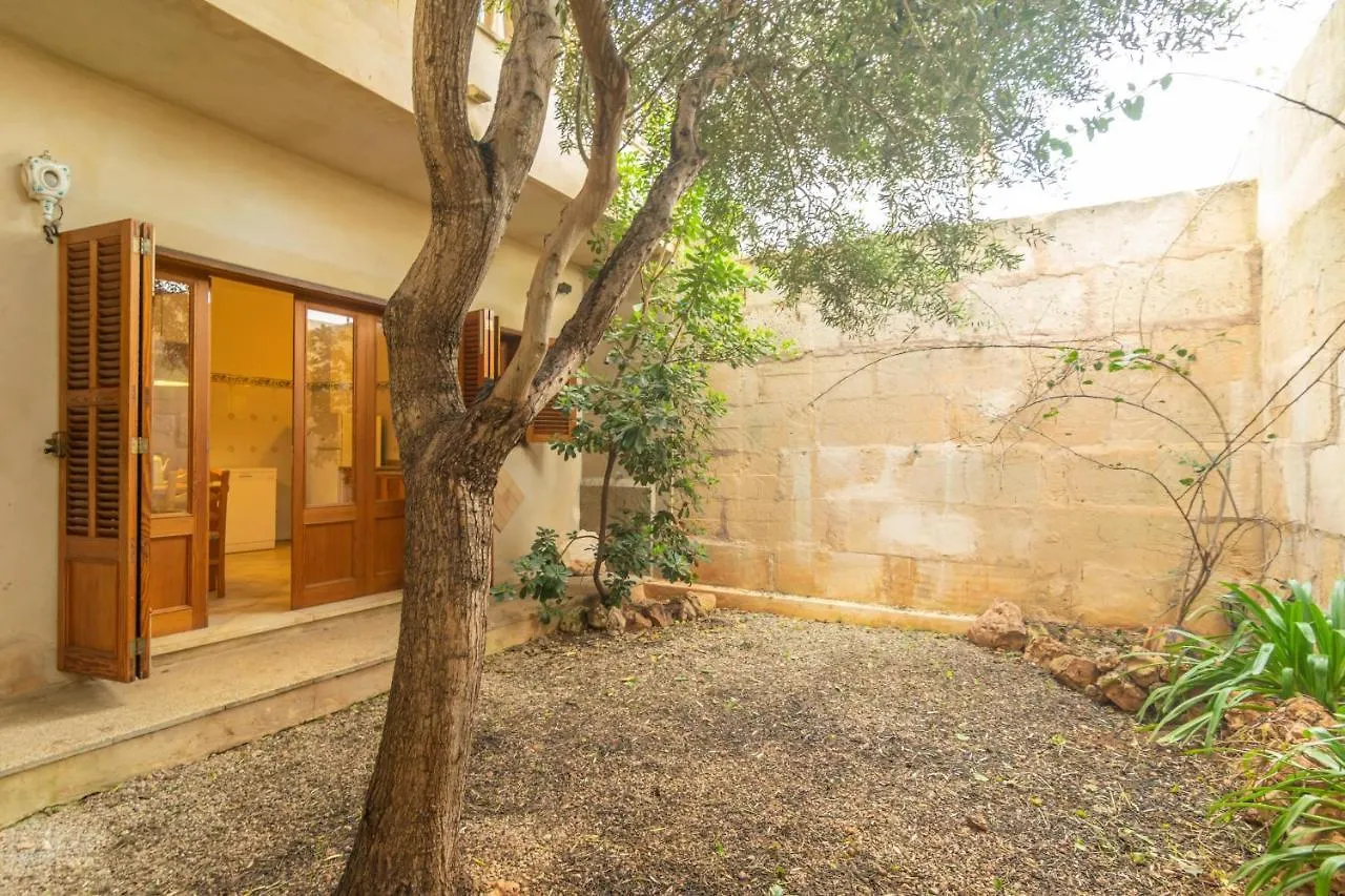 Chalet Habitatge Escorball Sa Rapita Spain